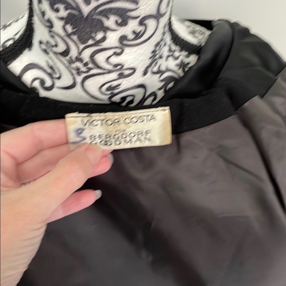 Designer Victor Costa for Bergdorf Goodman black Elagant jacket - Picture 6 of 7
